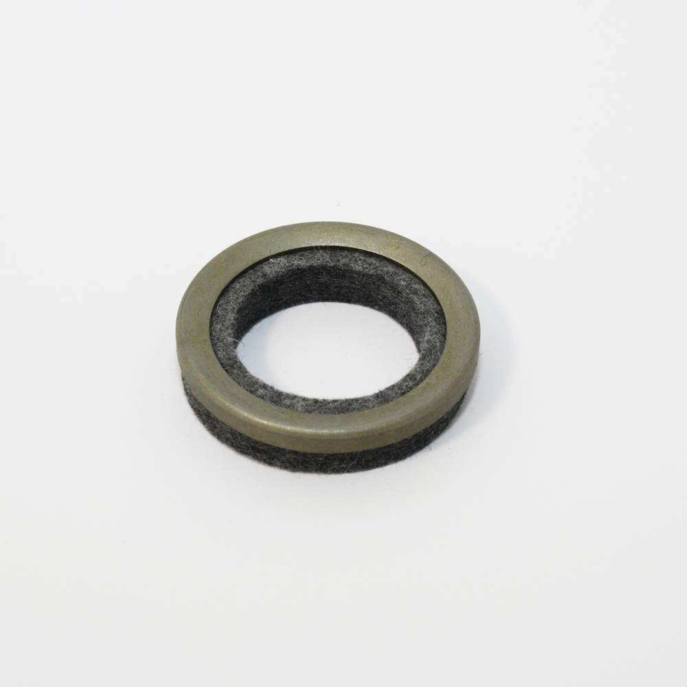 Oil seal hub front TR2-6