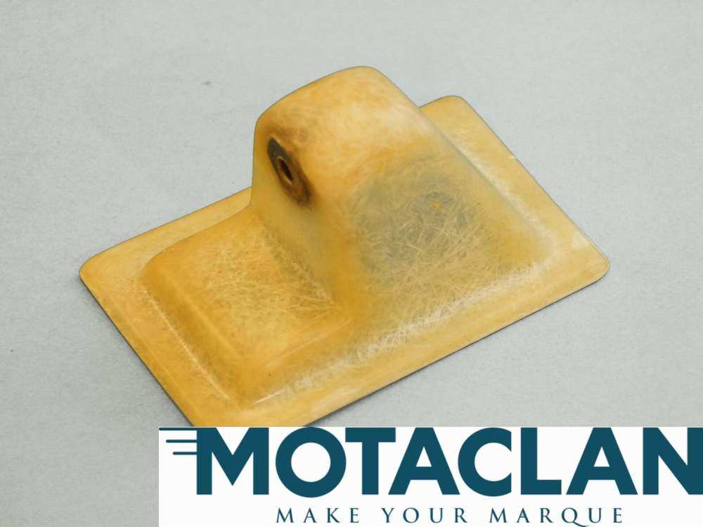Bonnet box, striker - TVR B0223