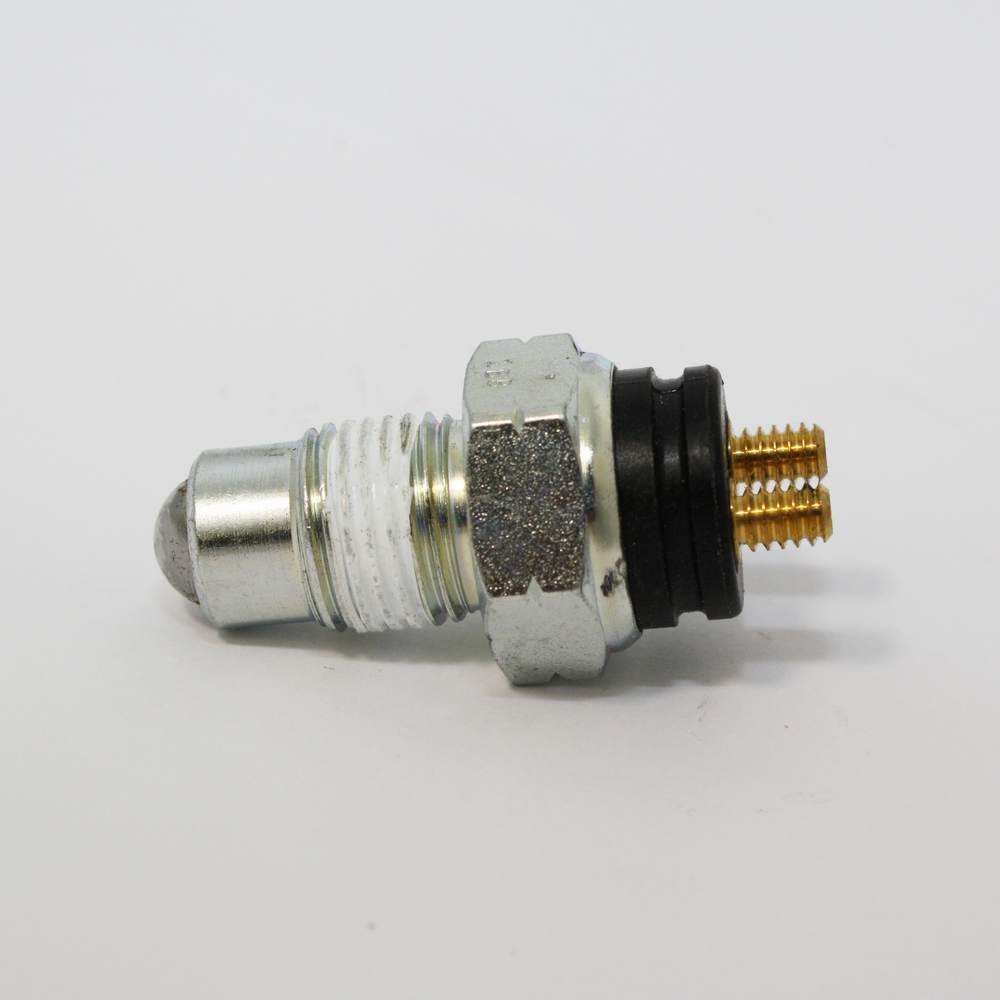 Reverse lamp switch