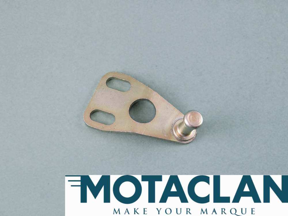 Boot striker assembly - TVR U2440